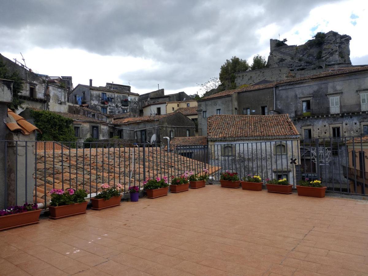 Casa Donna Franca Lägenhet Castiglione De Sicilia Exteriör bild
